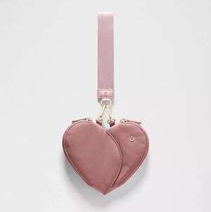 *NWT* LULULEMON Heart Dual Pouch Wristlet In Spiced Chai & Pink Haze